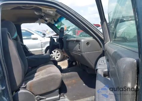 2006 Chevrolet Silverado 1500 Ls из США, поврежденный, VIN 2GCEC13V861351780